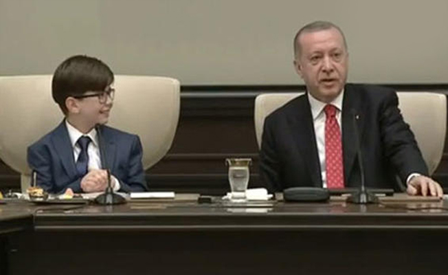 Küçük Cumhurbaşkanı'nın yanıtı salonu gülümsetti