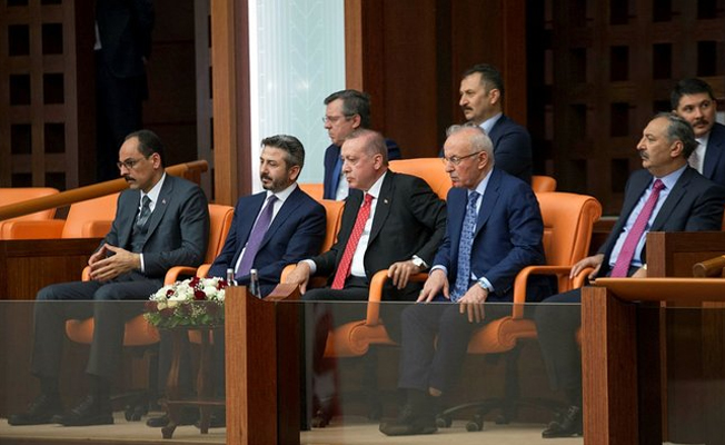 Erdoğan Meclis'i terk etti