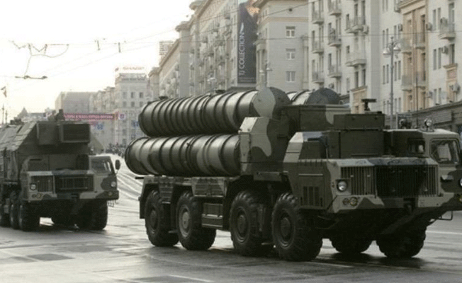 Rusya: Suriye'ye S-300 sevkiyatı Türkiye’ye de sorulmalı
