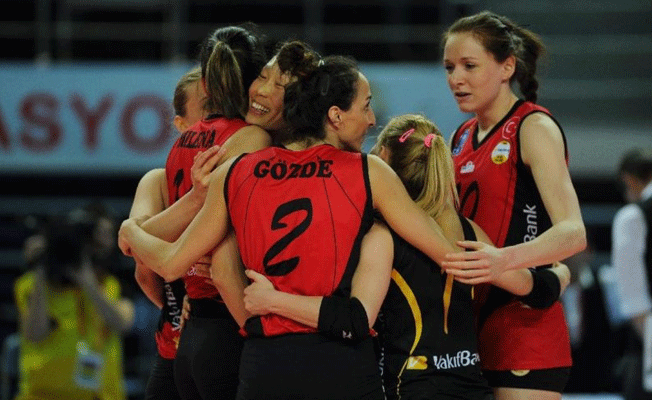Vakıfbank, Eczacıbaşı Vitra deplasmanında seriye tutundu