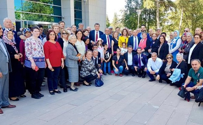 CHP'li Tarhan: Yüce milletin kaderinde bağımsızlık kazılıdır