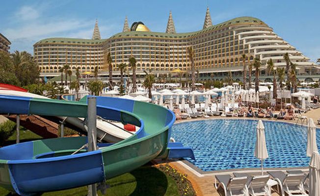 Otel zinciri sahipleri tutuklandı