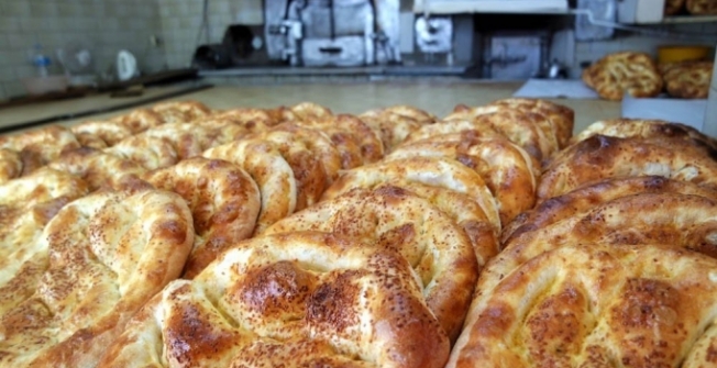 Ramazan pidesine de zam