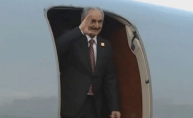 Halife Hafter Libya'ya döndü