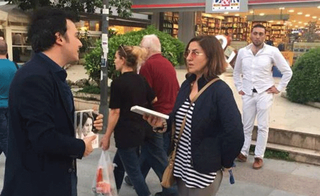 D&R önünde Akşener protestosu