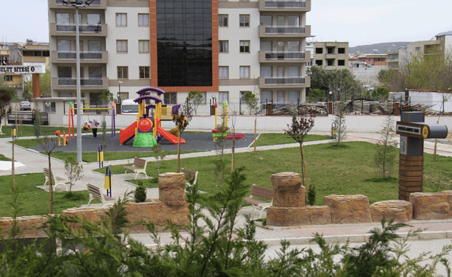 Buca’nın modern parkları çoğalıyor