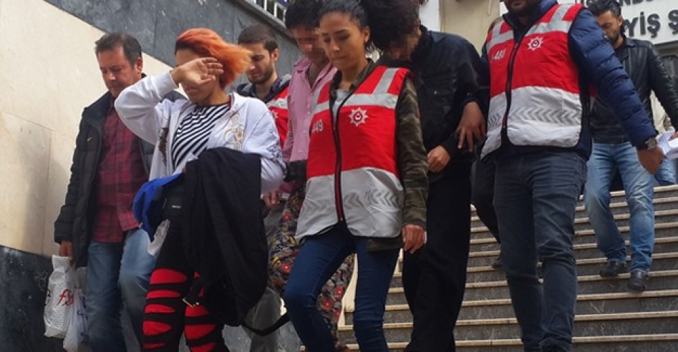 İran'lı sahte 'polis ekibi' yakalandı