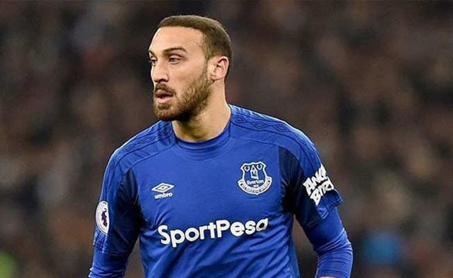 Everton taraftarı ünlü şarkıyı Cenk Tosun için besteledi