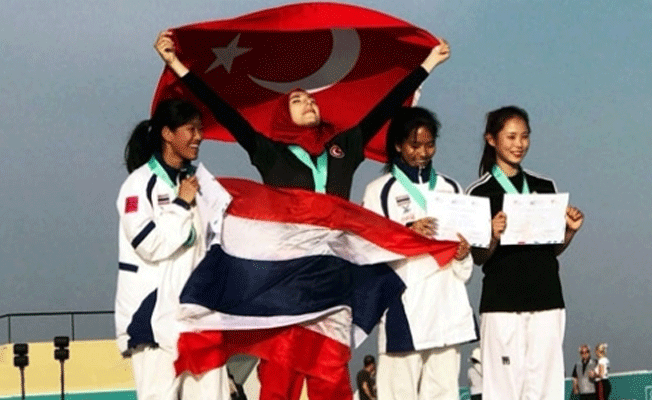 Milli tekvandocu Kübra Dağlı, dünya şampiyonu oldu!