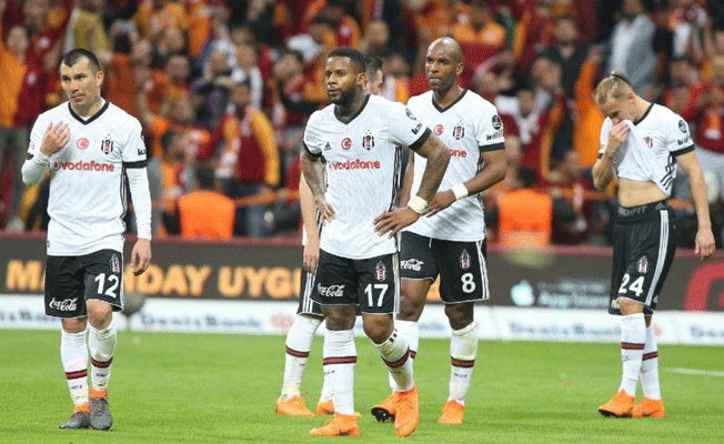 Sosyal medyada Jeremain Lens’e tepki yağdı!