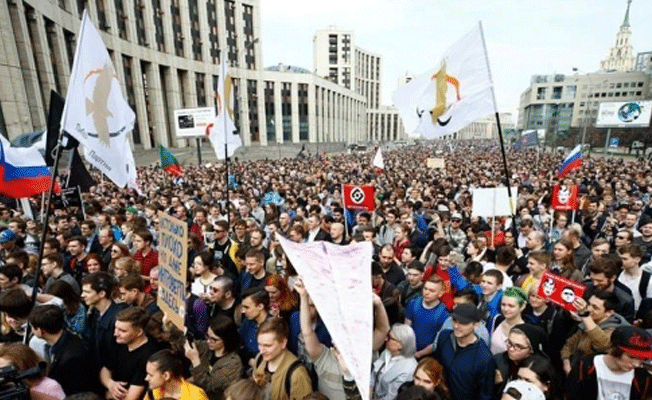 Moskova'da 'Telegram yasağı' protesto edildi