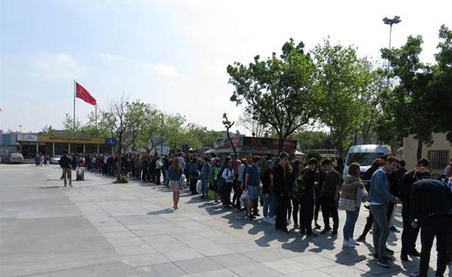 İstanbullu bugün oraya akın etti... Kuyruk uzadıkça uzadı