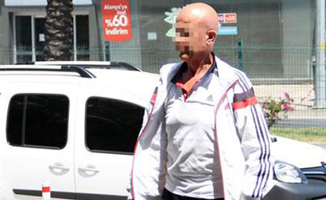 Çocuk parkında panik! Annesi görünce saldırıp kaçtı