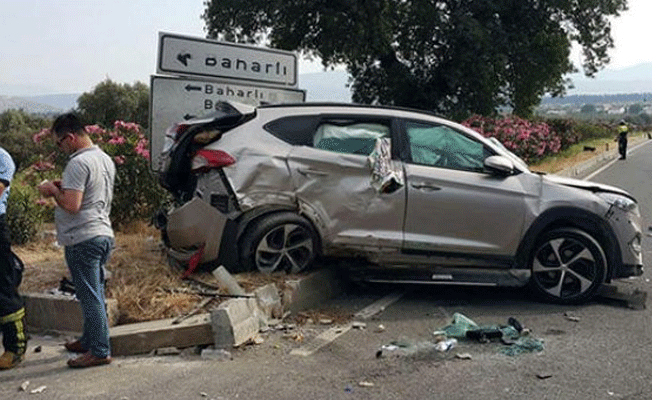 Ciple otomobil çarpıştı: Çok sayıda yaralı var