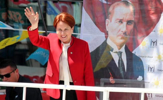 Akşener, YSK’da...