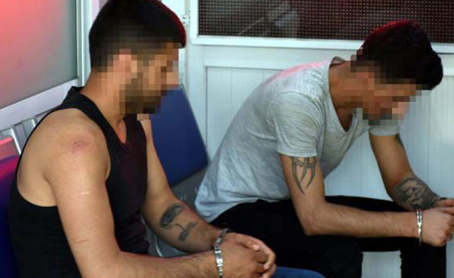Barışmak için çağırdılar, çakıyla kulağını kestiler