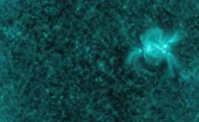NASA'dan büyüleyici paylaşım: Mavi güneş!