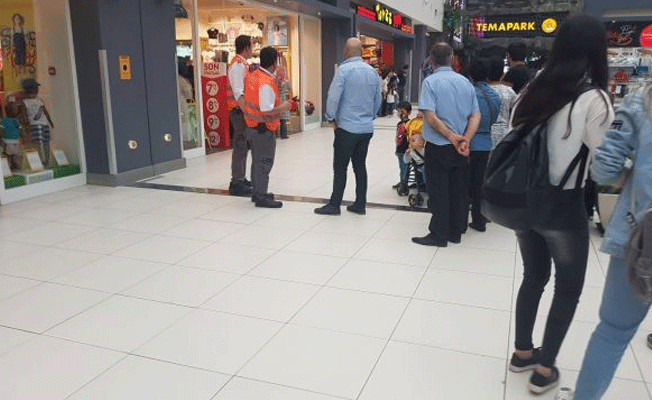 Gebze Center'da bir çocuk ağır yaralandı