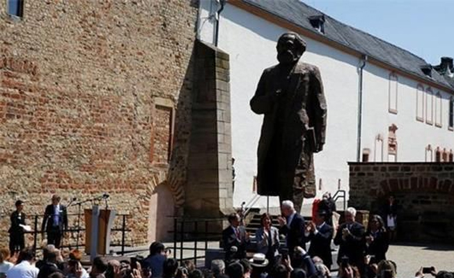 Karl Marx 200 yaşında