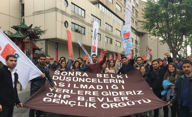 CHP'li gençler 'Üç Fidan'ı andı