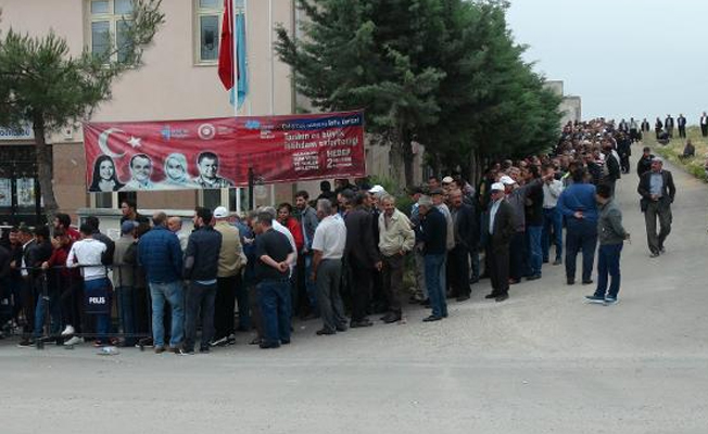 Kilis'te geçici işe başvuru kuyruğu