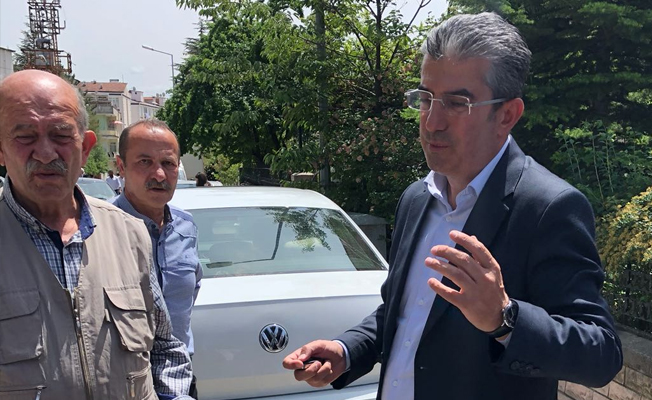 CHP'li ismin acı günü... Dikkat çeken çelenk
