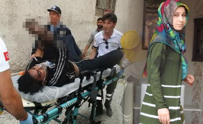 Alevler arasında kalan otoparkçıyı genç kız kurtardı