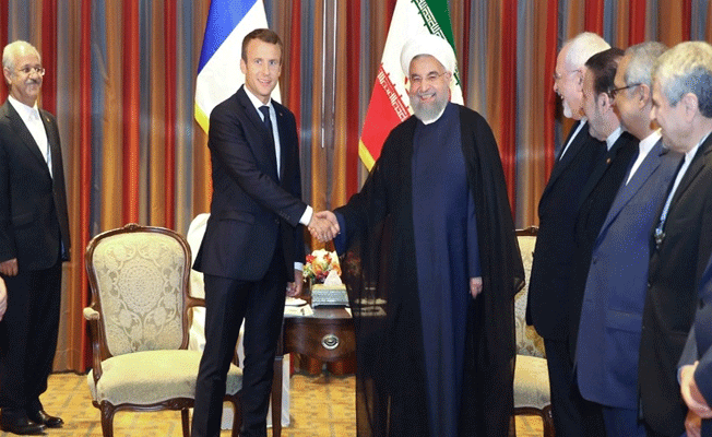Macron ve Ruhani’den kritik görüşme