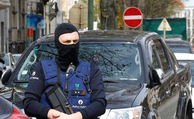 Brüksel’de silah sesleri
