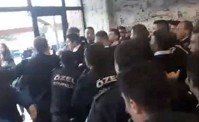 Anadolu Üniversitesi’nde ortalık karıştı