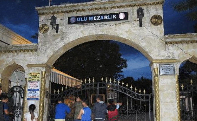 Mezarlıktaki kız merakı Çorum'u aştı