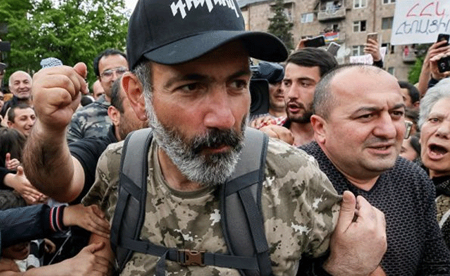 Paşinyan 14 Mayıs'ta Putin'le görüşecek