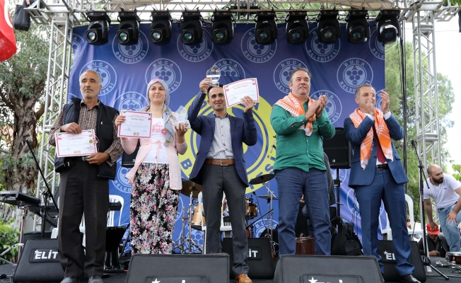 Binlerce İzmirli, Belenbaşı Kiraz Festivali’nde coştu