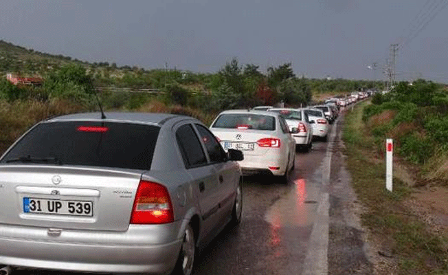 Kilis’te evi su bastı: 5 kişi mahsur kaldı