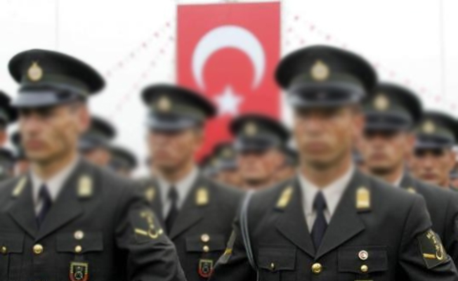 25'i aktif görevde muvazzaf 72 albay için gözaltı kararı