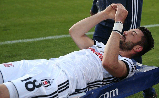 Beşiktaş'a Tolgay Arslan'dan kötü haber