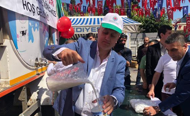 30 ton bedava süt dağıttılar