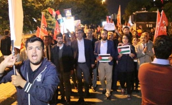 CHP Gençlik Kolları'ndan protesto: Kahrolsun ABD, kahrolsun İsrail siyonizmi
