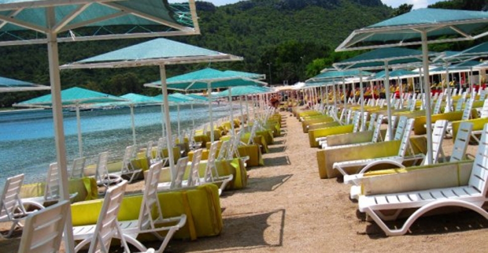 Antalya 10 ayda 4.5 milyon turist kaybetti