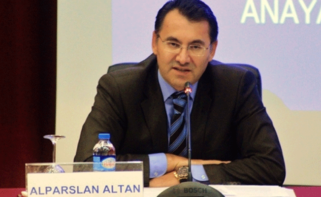 'Darbeye katılmış olmamama rağmen darbecilerden önce gözaltına alındım'