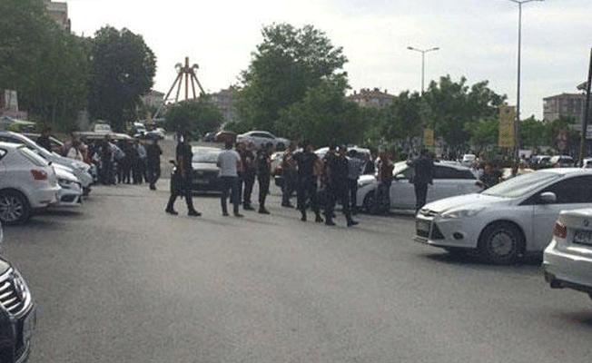 Bakırköy Adliyesi'nde bıçaklı saldırı: Yaralılar var!