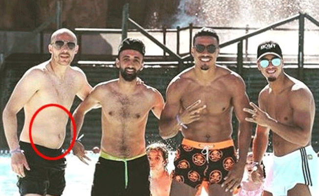 Fenerbahçeli yıldızın göbekli hali görenleri şaşkına çevirdi
