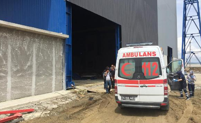 Fabrikada yaklaşık 30 işçi, kimyasal maddeden zehirlendi