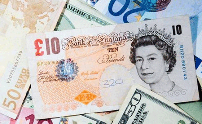 Dolar ve sterlin rekor kırdı