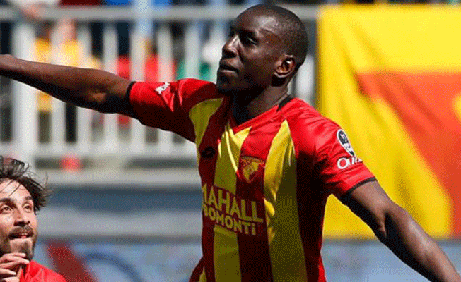 Beşiktaş'ta Demba Ba çıkmazı
