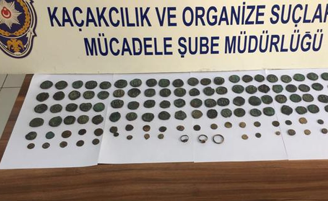 Yolcunun poşetinden Roma ve Bizans eserleri çıktı