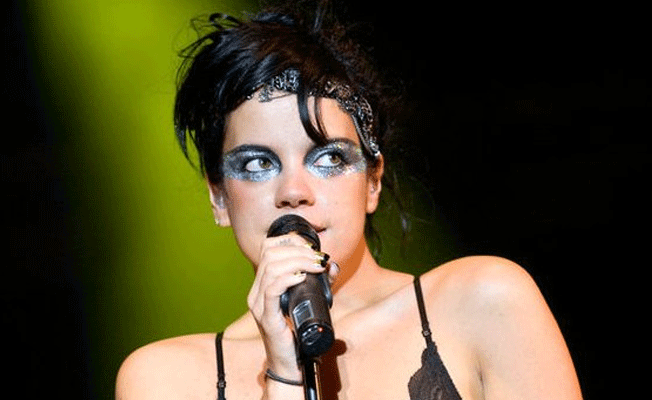 Lily Allen'dan olay itiraf: Tur otobüsünde kocamı...