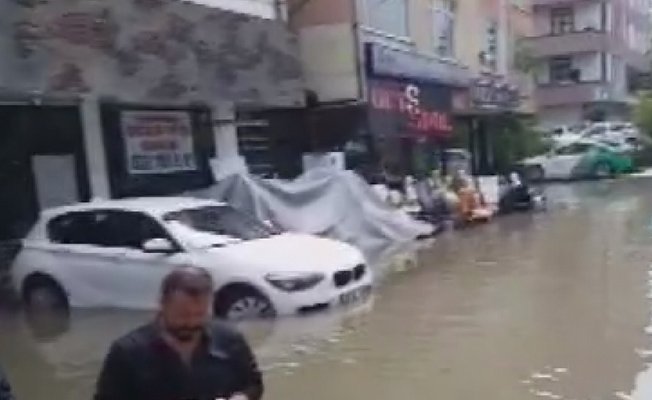 Ankara'yı sel aldı... Yağış günlerce sürecek!