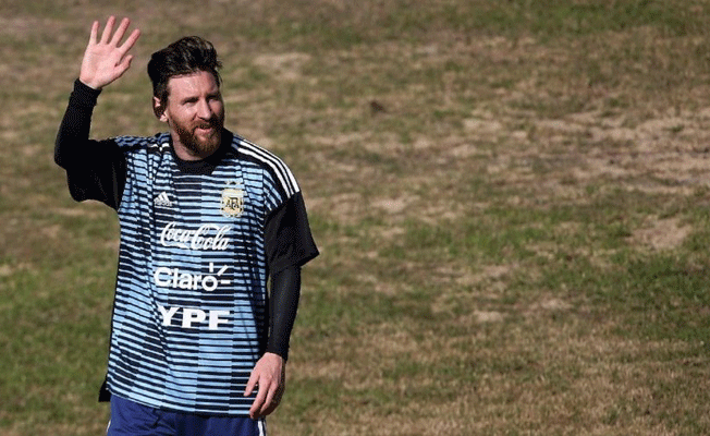 Messi futbolu bırakmak istediği kulübü açıkladı