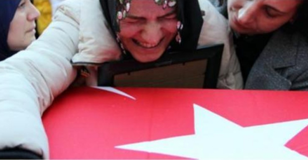 Şehidin eşi feryat etti: Hiçbir zaman unutmayın...